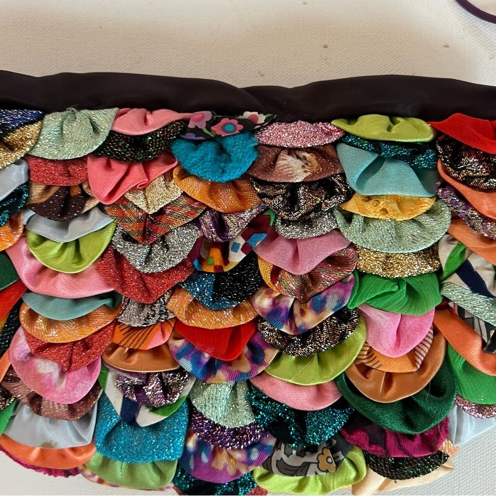 Clutch bag multicolored scallop fabric - Picture 4 of 7